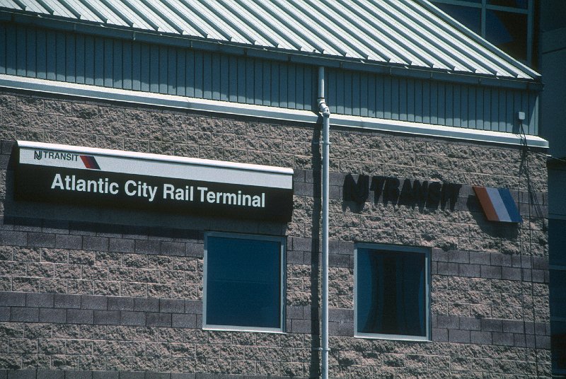 19890457-njt.jpg - May 22, 1999:  Only NJT now serves the Atlantic City Rail Terminal