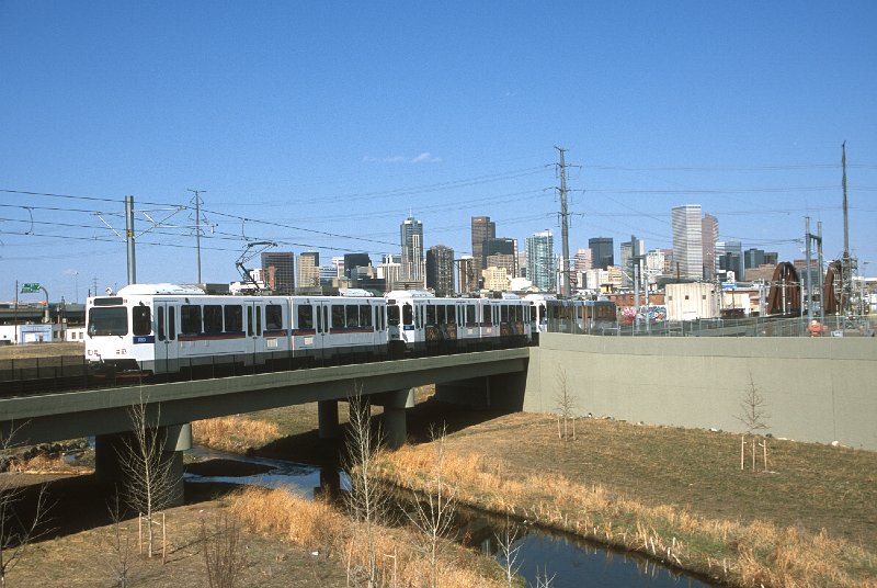 20130187-rtd.jpg - An eastbound W-Line train crosses Lakewood Gulch southwest of downtown Denver.  (4/26/13)